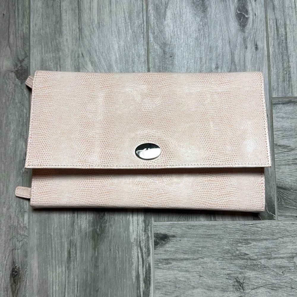 Pottery Barn Wolf Ladies Light Pink Fold-Over Closure Jewelry Portfolio